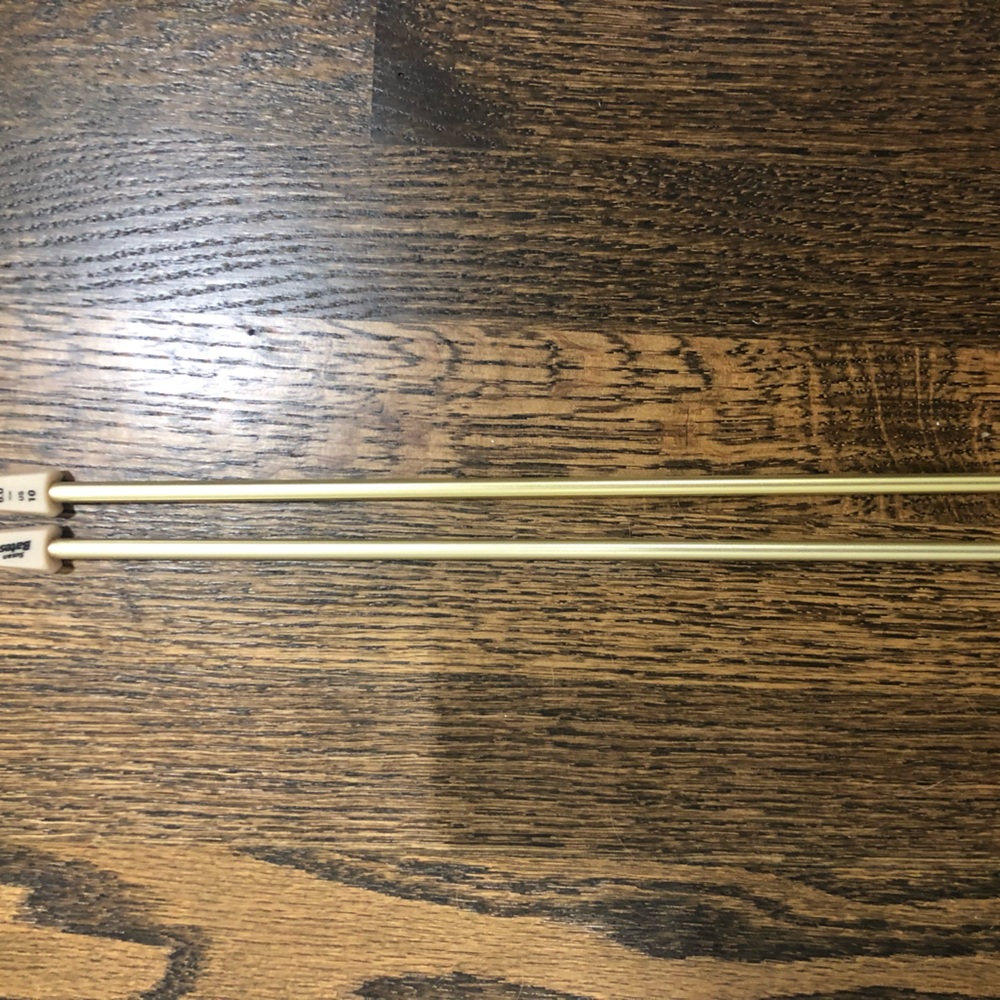 Like new! Knitting Needles - 6mm/US 10